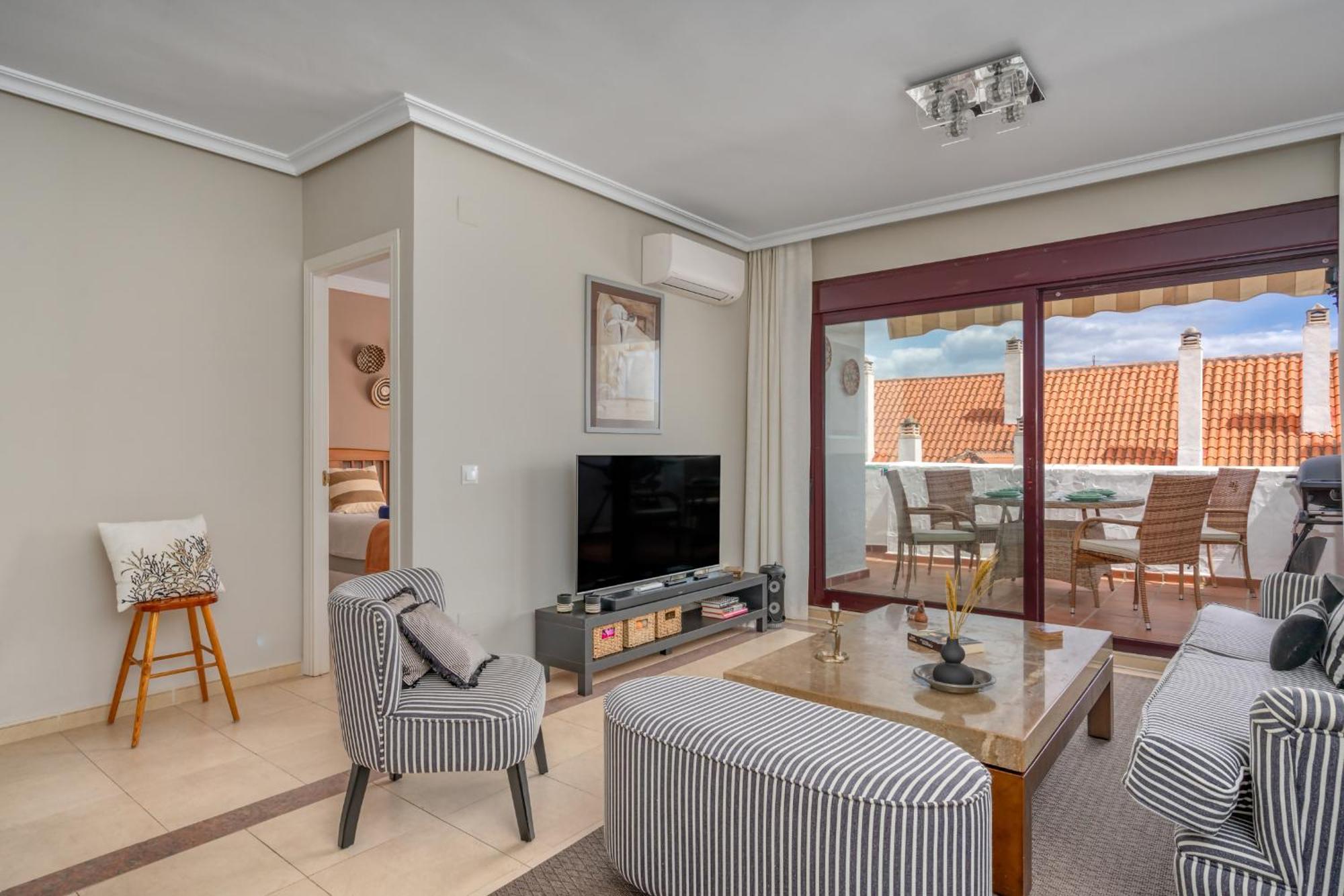 La Maestranza Vacay Vibes By Lica Homes